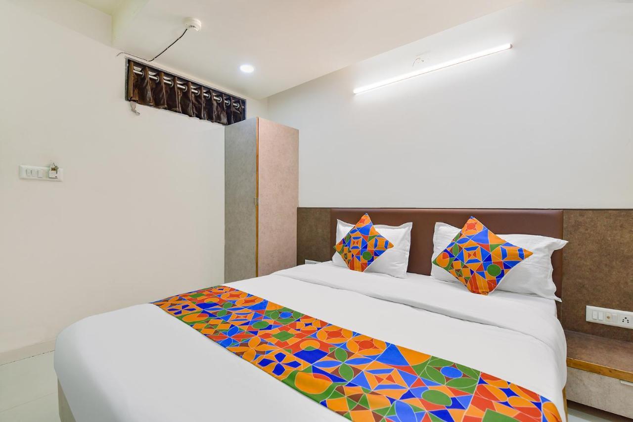 Fabhotel Crystal - Nr Odau Ring Road Ahmedabad Exteriör bild